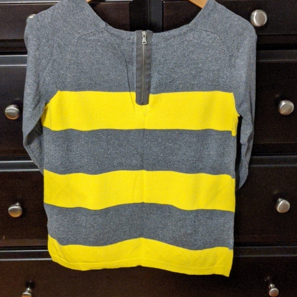 Sweater - Picture 2 of 2